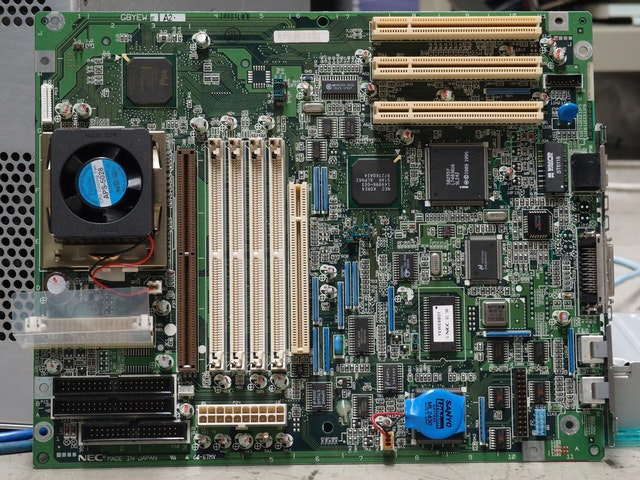 Computer motherboard